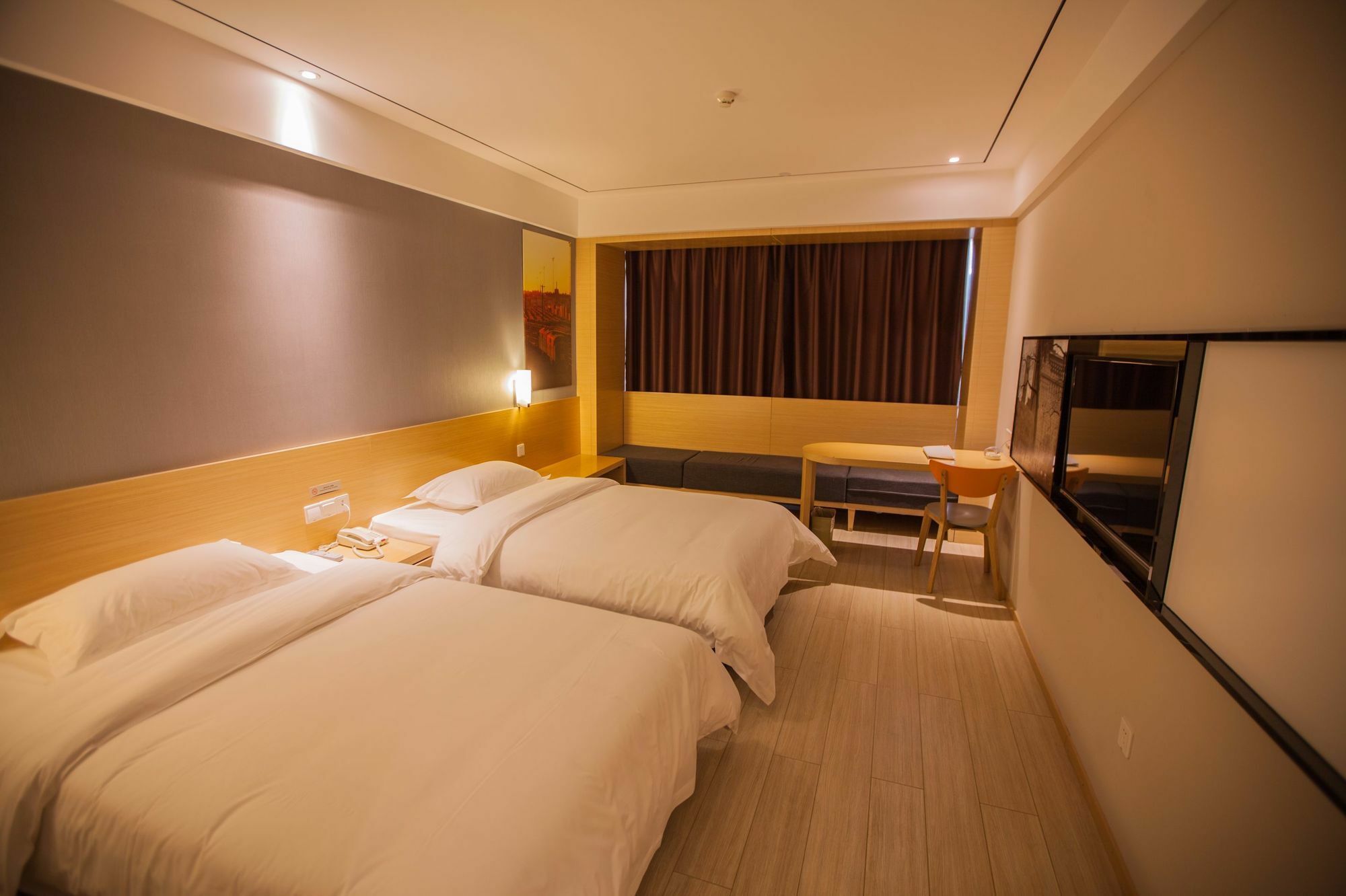 Ibis Leshan City Center Exterior photo