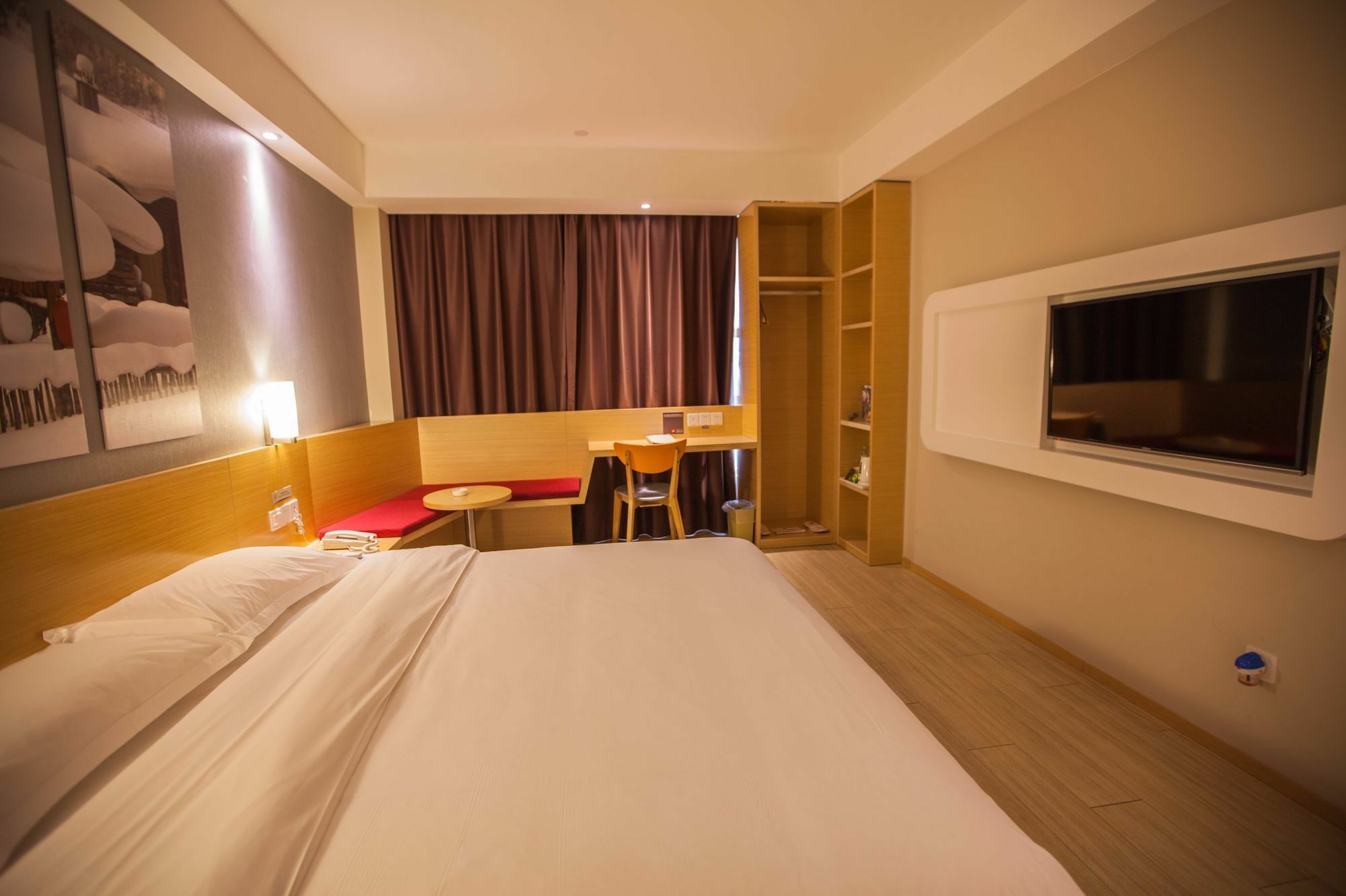 Ibis Leshan City Center Exterior photo