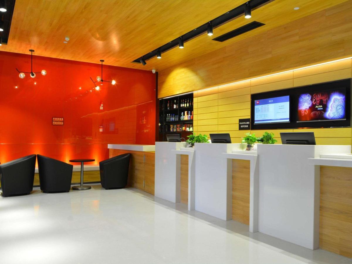 Ibis Leshan City Center Exterior photo